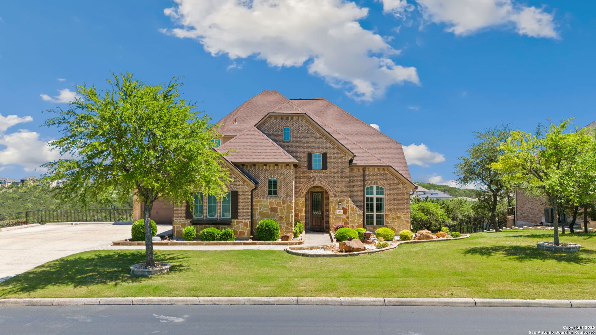 8206 WINECUP HILL