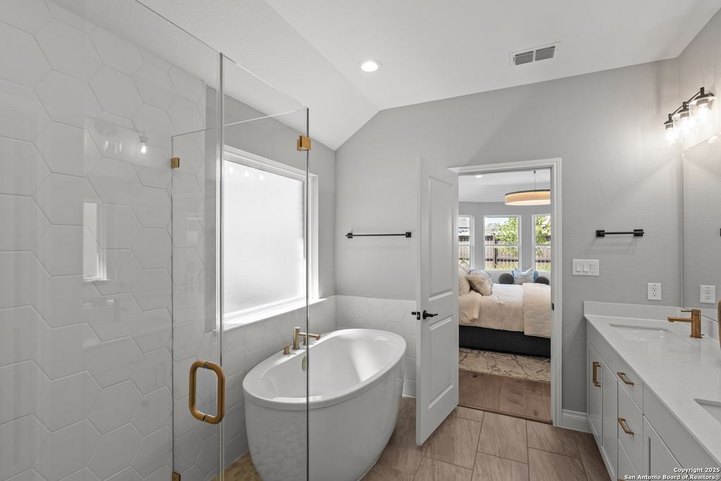 Photo of 308 Rustic Barn Lane, Boerne, TX 78006 (MLS # 1922977)