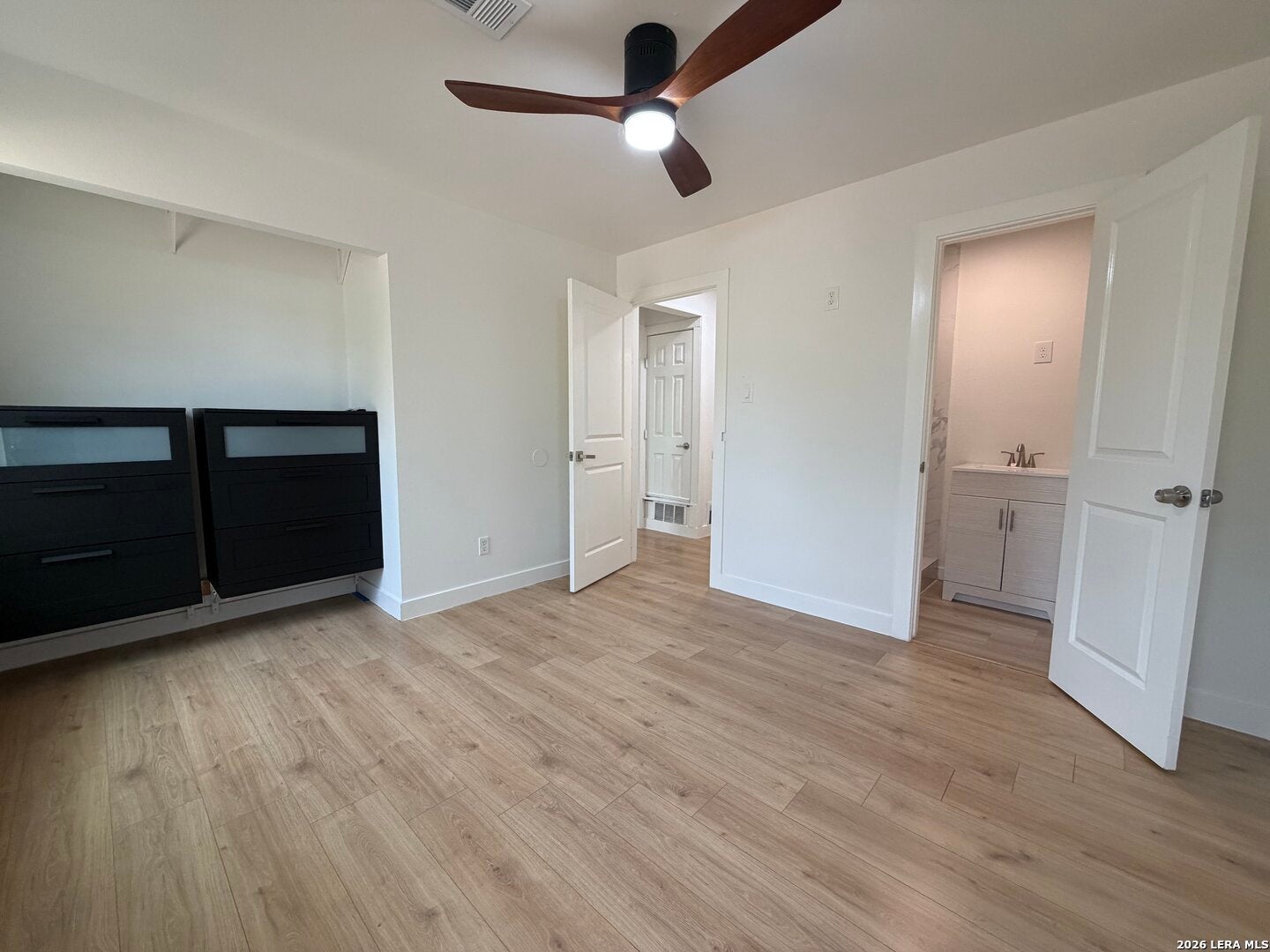 606 E LANGLEY BLVD