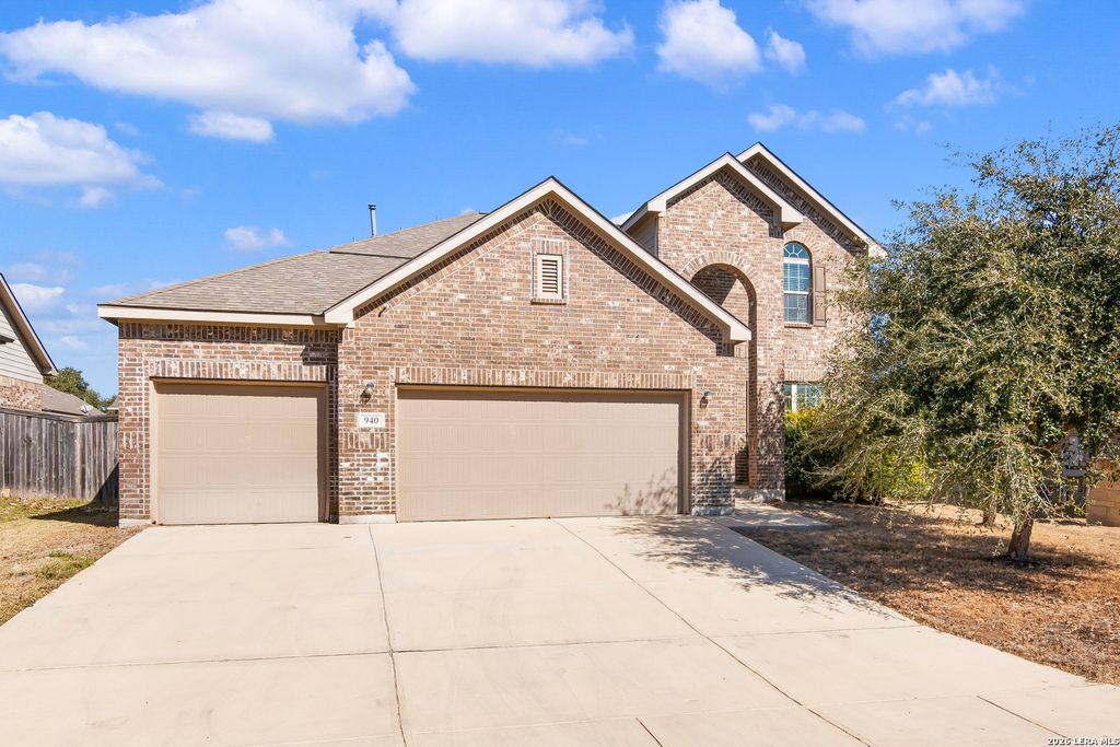 Photo of 940 Raceland, San Antonio, TX 78245 (MLS # 1944394)