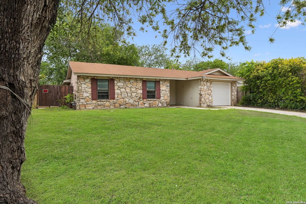 Photo of 5026 Gene Cernan Dr, Kirby, TX 78219 (MLS # 1964405)