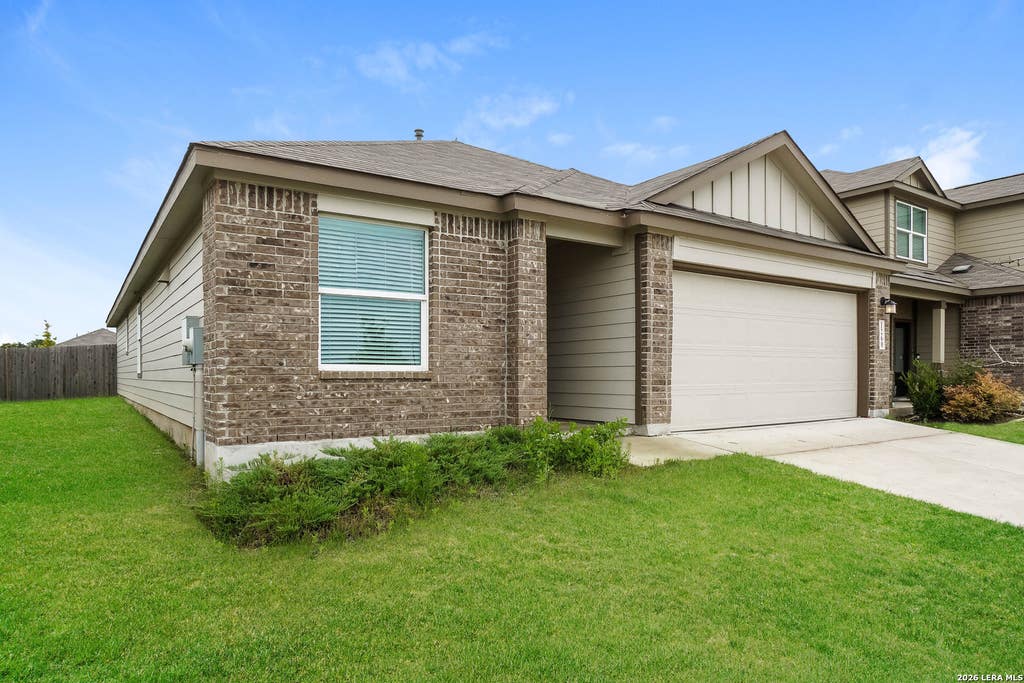 Photo of 1260 Treehouse, New Braunfels, TX 78130 (MLS # 2007619)