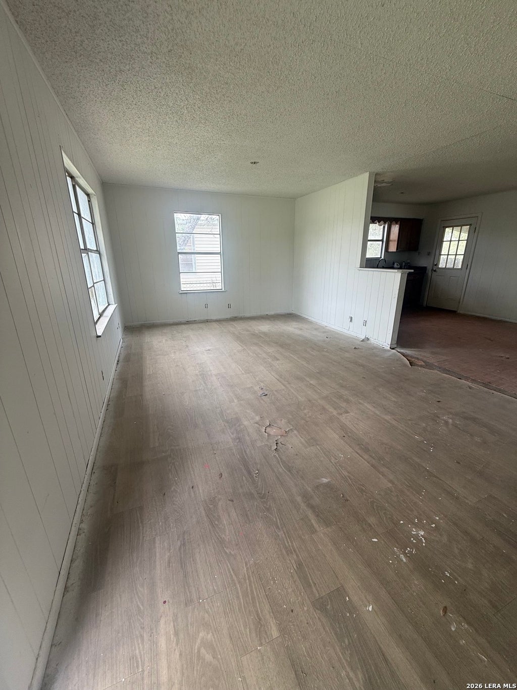 Photo of 1025 BOWEN ST, Pleasanton, TX 78064 (MLS # 1973378)
