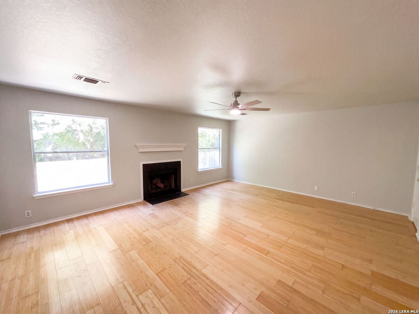 10155 Cedarcliff