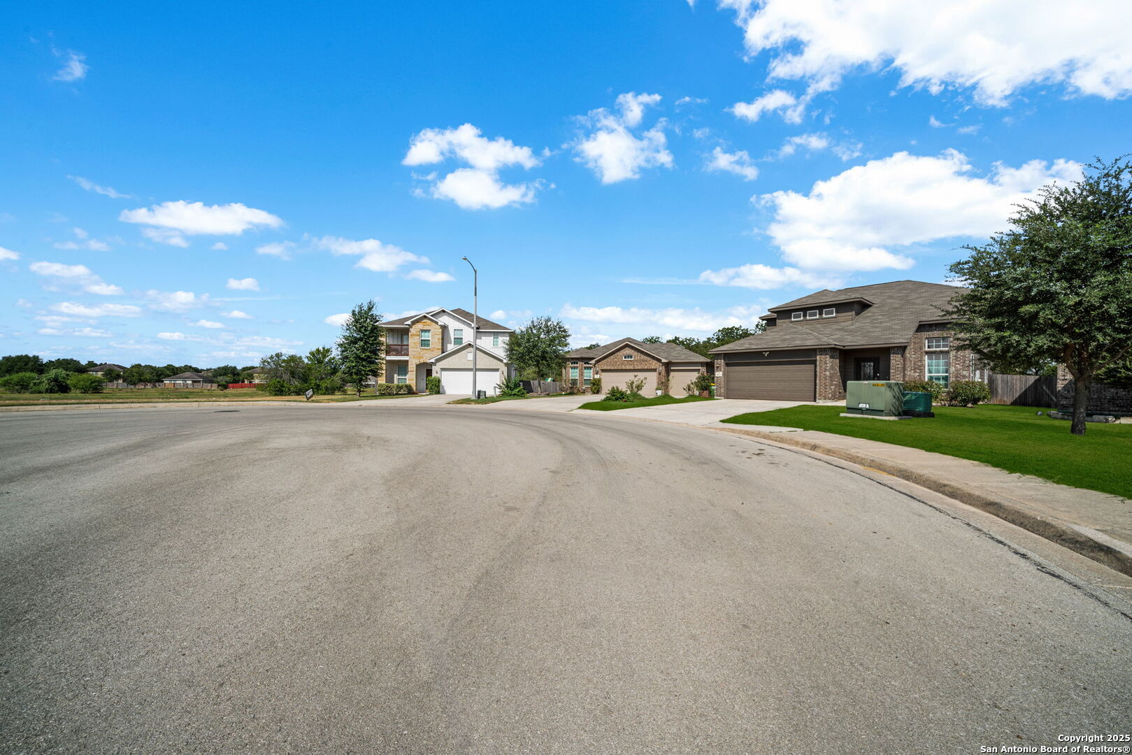 8113 Breezy Cove