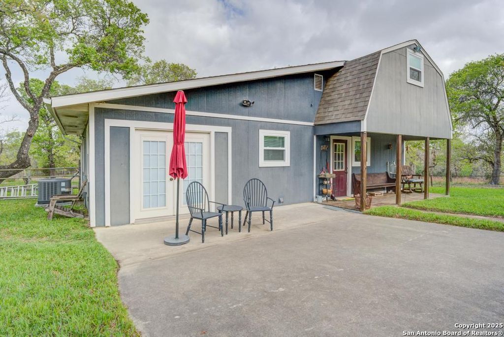 Photo of 140 guadalupe ranch, Seguin, TX 78155 (MLS # 1937017)