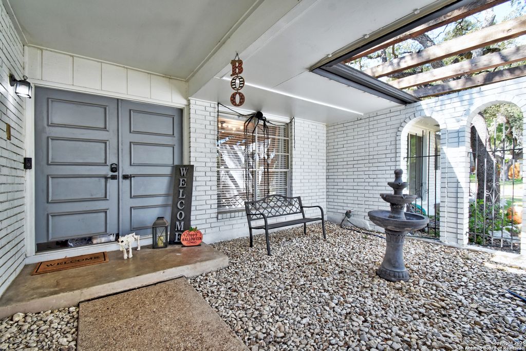 Photo of 9623 Barcelona, San Antonio, TX 78230 (MLS # 1934412)