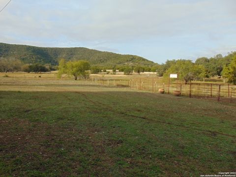 A home in Leakey