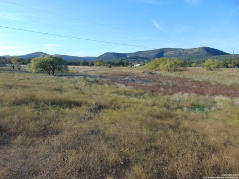 A home in Leakey