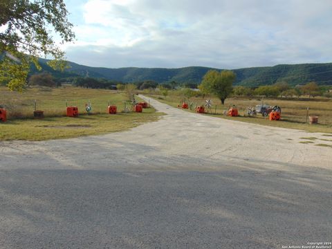 A home in Leakey