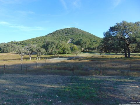 A home in Leakey