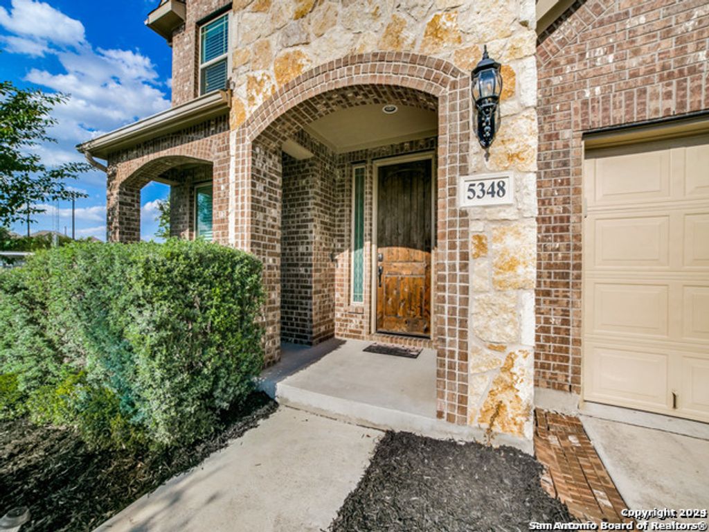 Photo of 5348 SAFFRON ROSE, San Antonio, TX 78253 (MLS # 1956392)