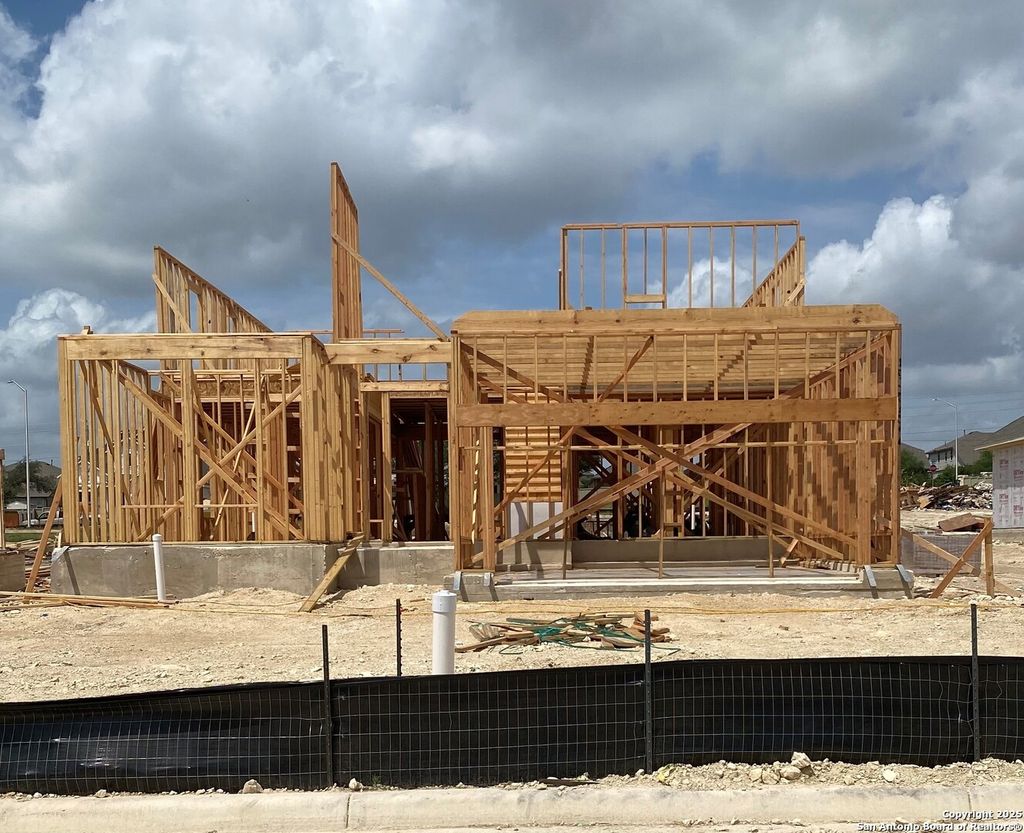 Photo of 415 Field Fox, Cibolo, TX 78108 (MLS # 1873914)