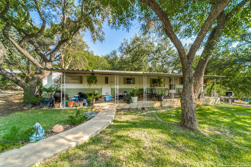 Photo of 7515 Karen Skye Cir, San Antonio, TX 78257 (MLS # 1930186)