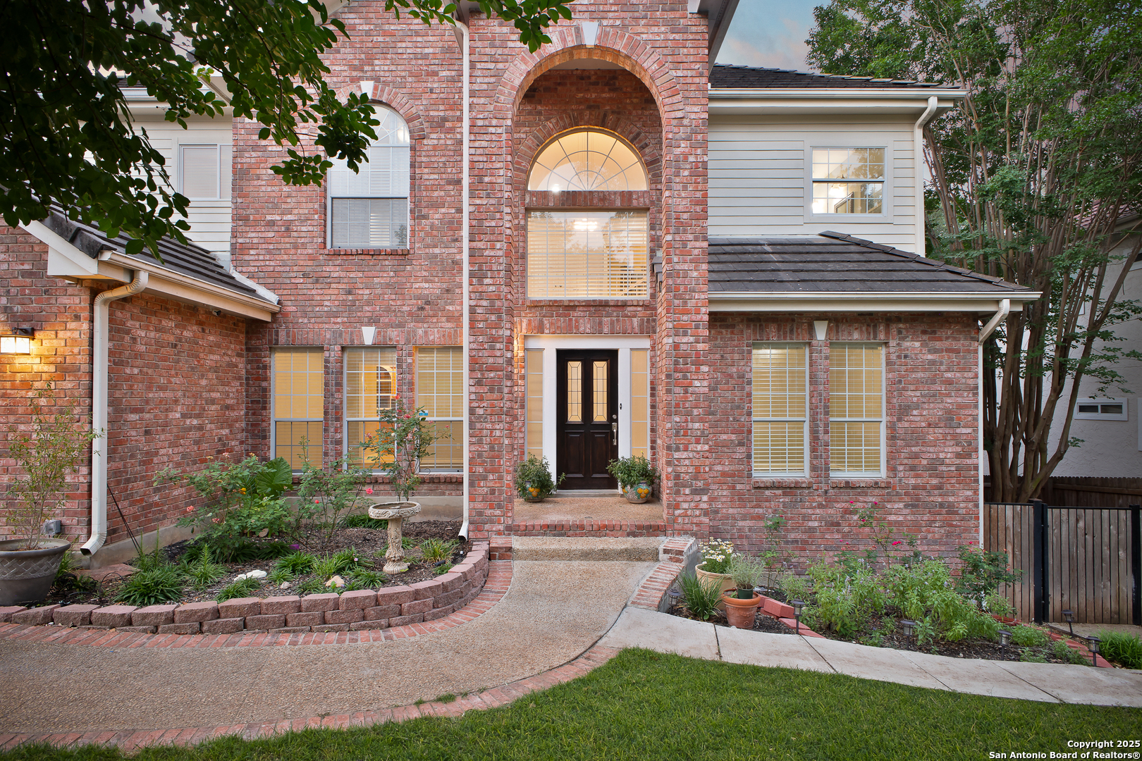15808 Mission Ridge