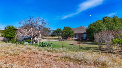 A home in Floresville