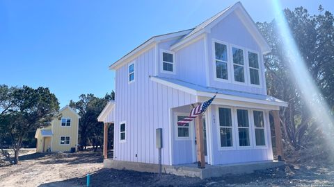 A home in Bandera