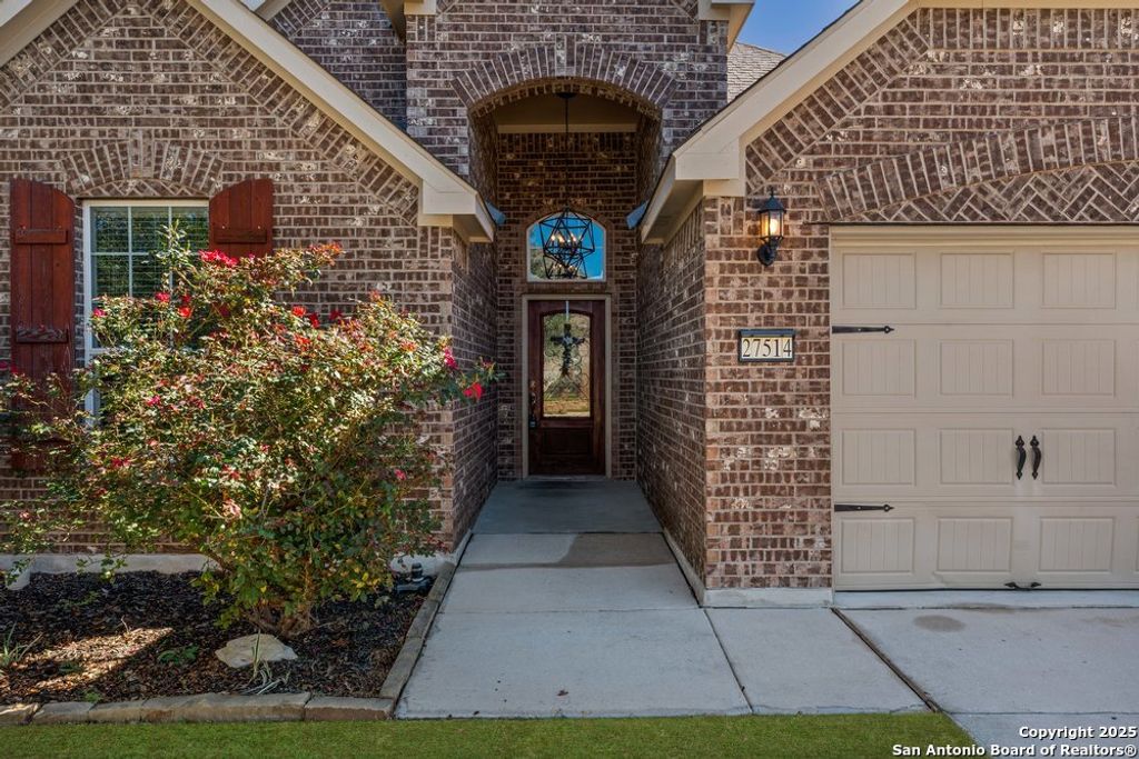Photo of 27514 Valle Verde, Boerne, TX 78015 (MLS # 1925364)