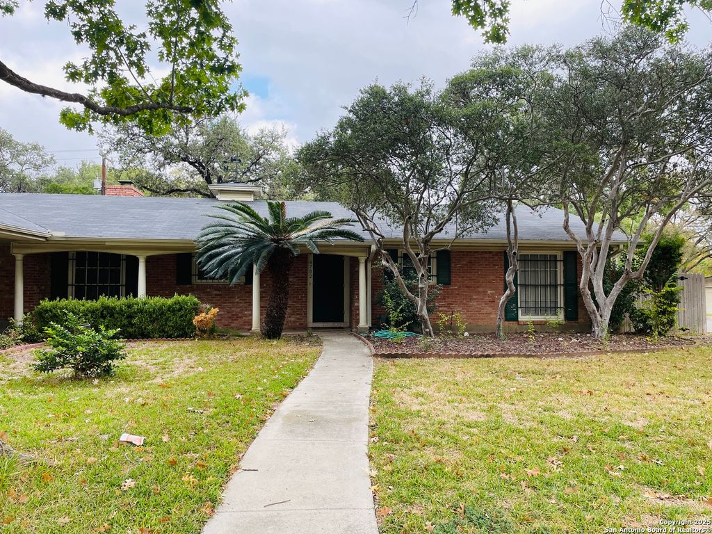 Photo of 8702 Charro Ln, San Antonio, TX 78217 (MLS # 1930288)