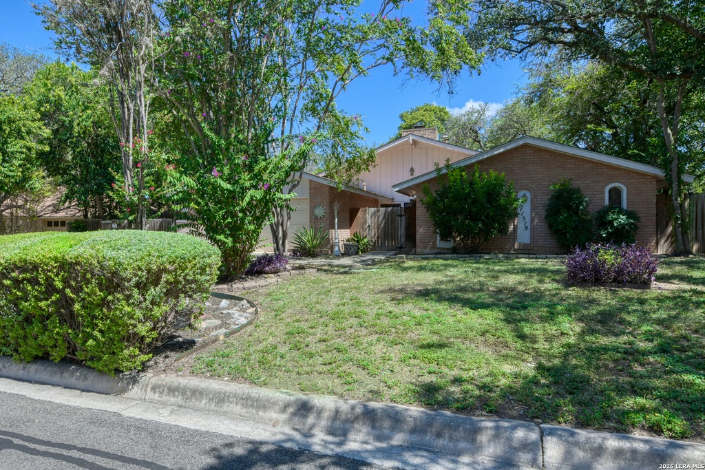 Photo of 11519 WHISPER MOSS ST, San Antonio, TX 78230 (MLS # 2009403)