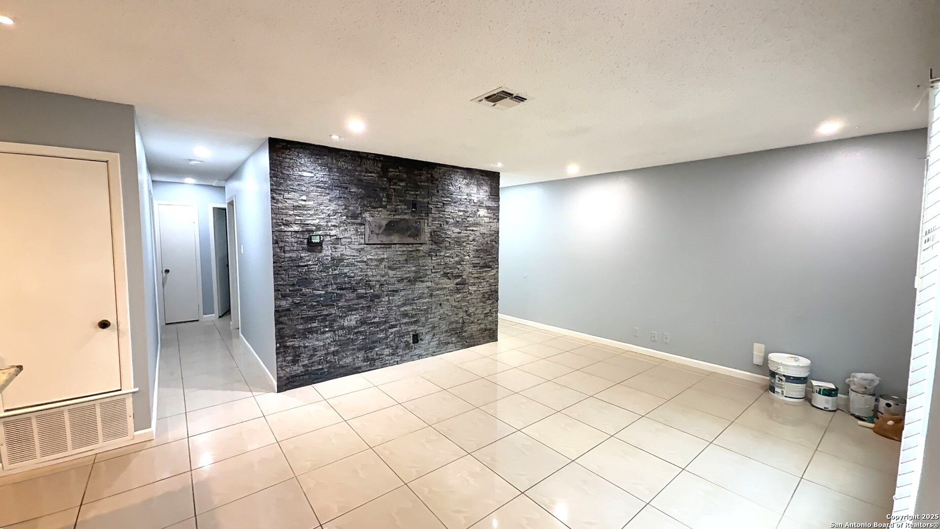 San Antonio, Texas 78249, United States, 3 Bedrooms Bedrooms, ,2 BathroomsBathrooms,Residential,Active,229712