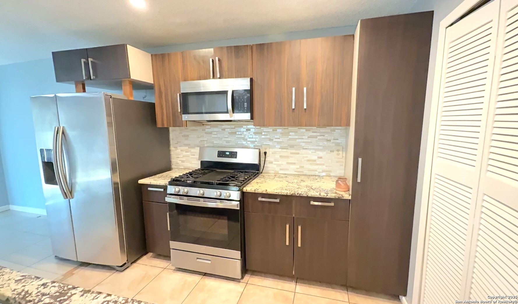 San Antonio, Texas 78249, United States, 3 Bedrooms Bedrooms, ,2 BathroomsBathrooms,Residential,Active,229712