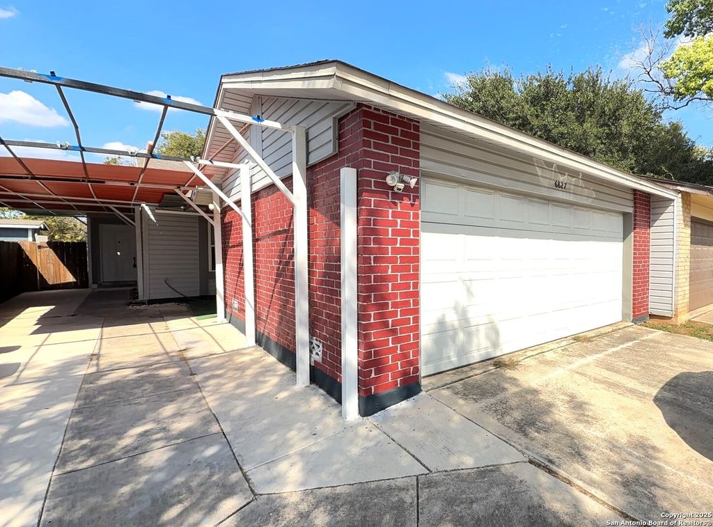Photo of 6827 Maple Springs, San Antonio, TX 78249 (MLS # 1916246)