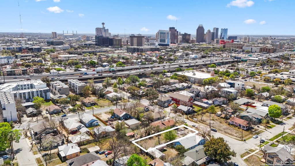 Photo of 616 Wilmington Ave, San Antonio, TX 78212 (MLS # 1851535)