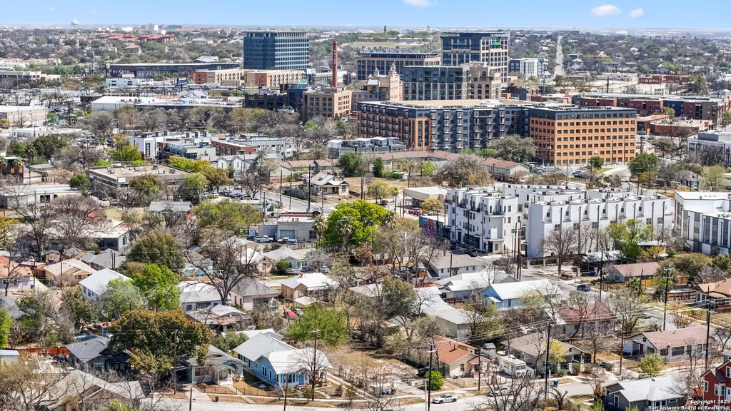 Photo of 616 Wilmington Ave, San Antonio, TX 78212 (MLS # 1851535)