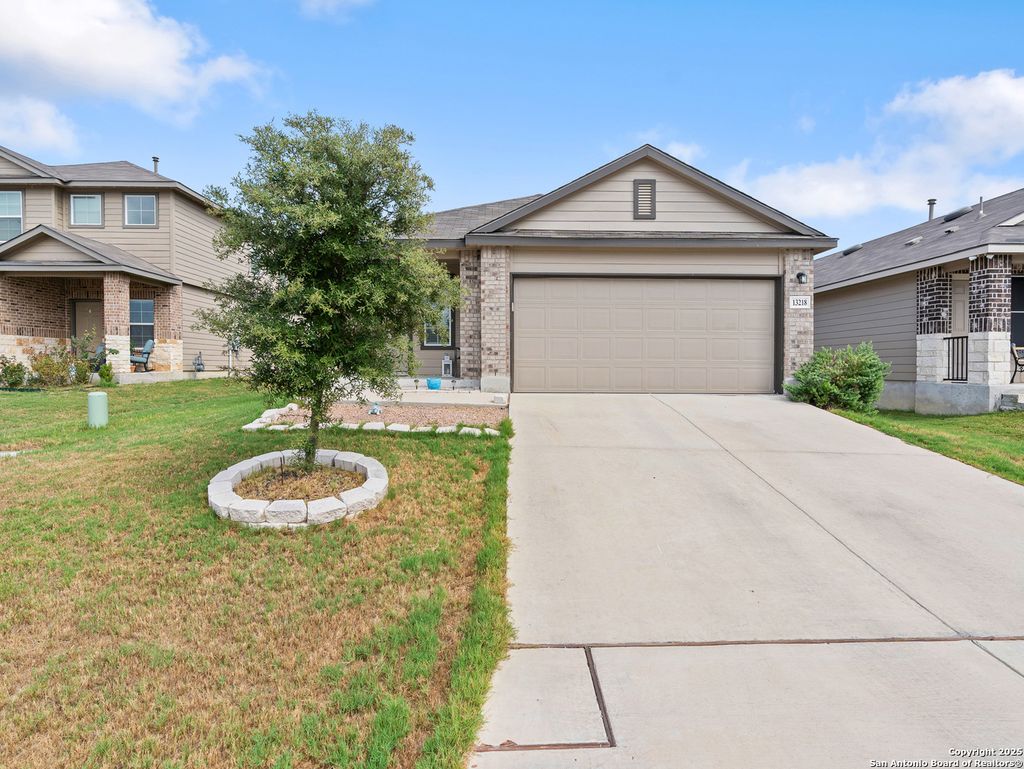 Photo of 13218 Desana Springs, St Hedwig, TX 78152 (MLS # 1898287)
