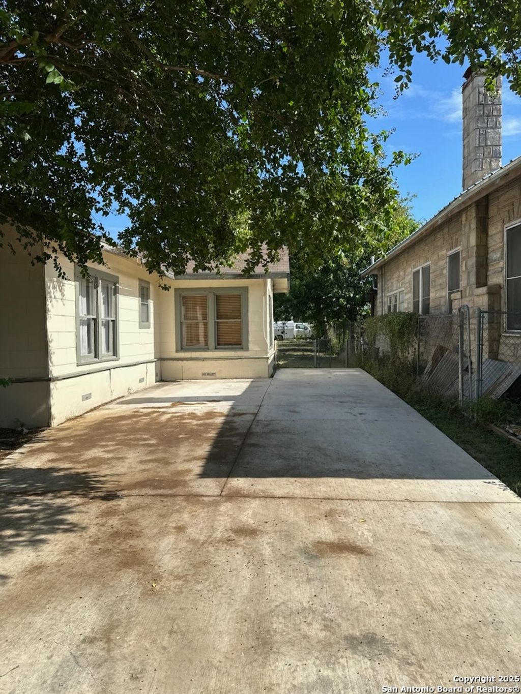 Photo of 407 E Drexel, San Antonio, TX 78210 (MLS # 1889210)