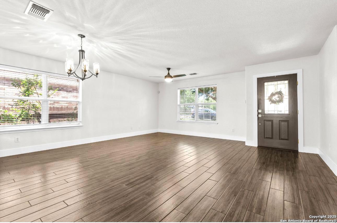 115 WOODSTONE LOOP