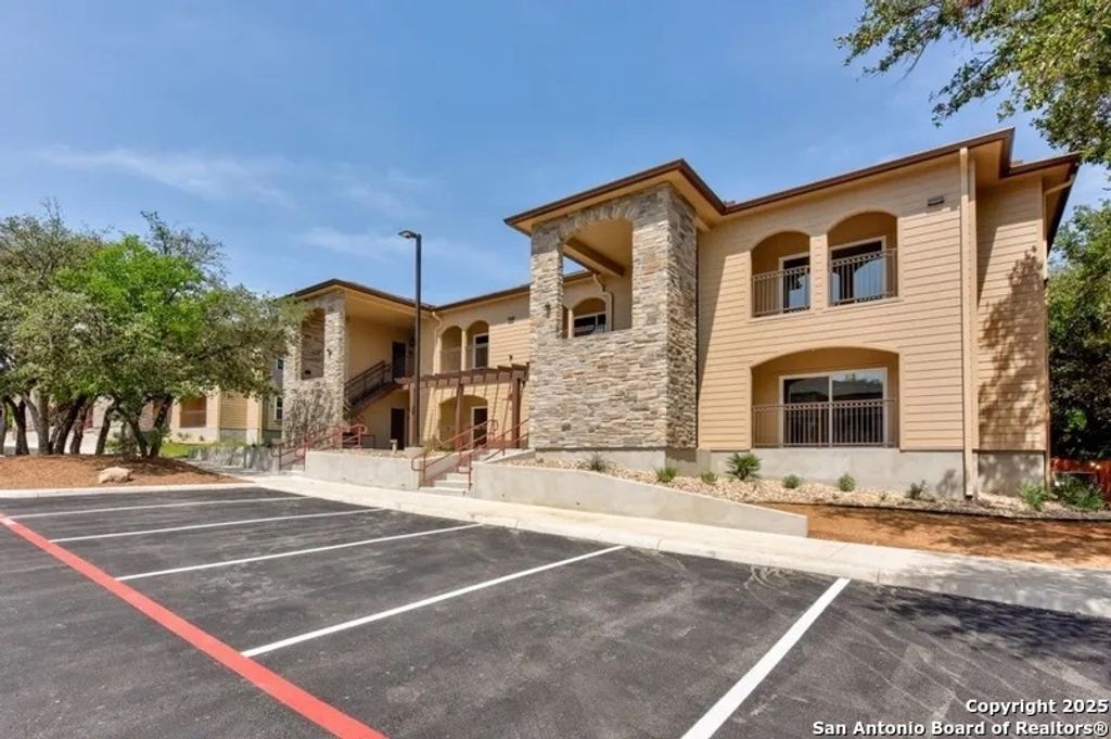 Photo of 4847 Brandeis 3101 #3101, San Antonio, TX 78249 (MLS # 1936797)