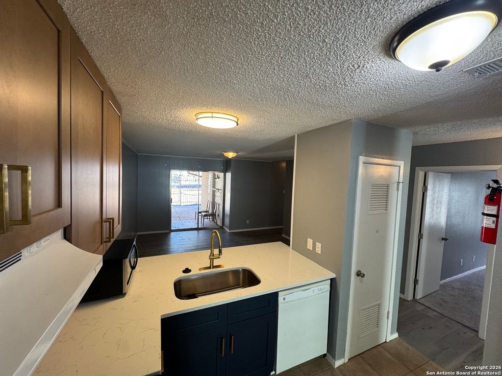 Photo of 5019 Concord Ridge, San Antonio, TX 78228 (MLS # 1936180)