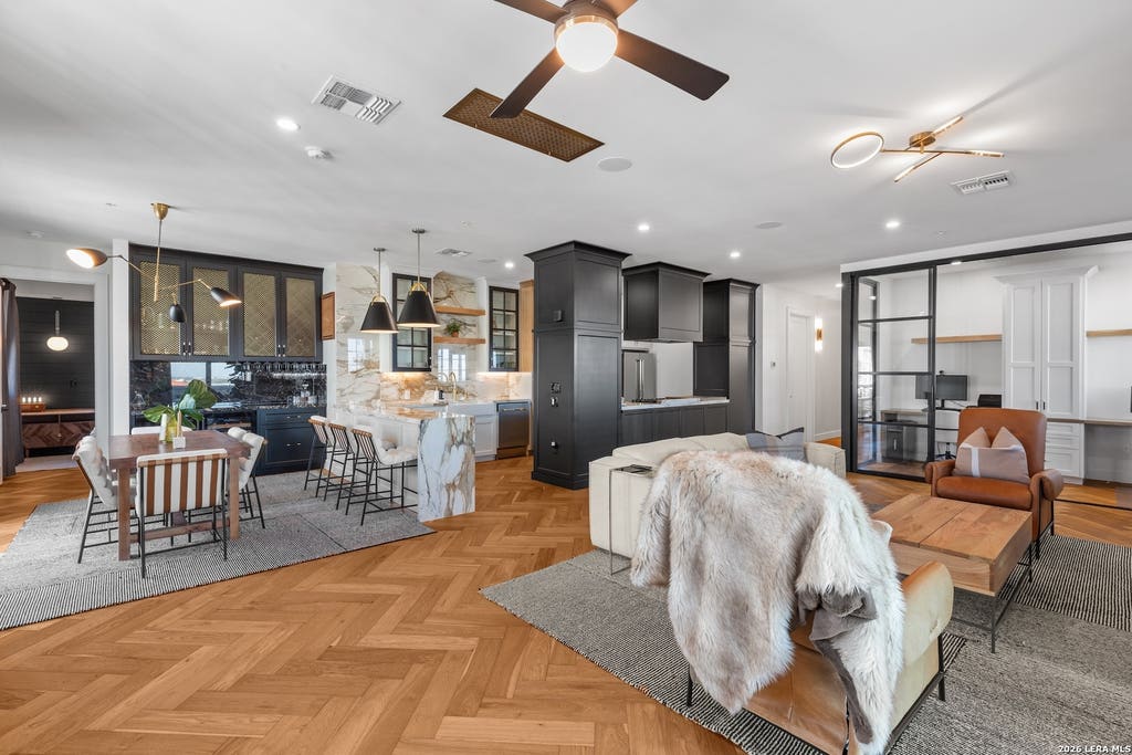 Photo of 230 Dwyer 705 #705, San Antonio, TX 78204 (MLS # 1953135)