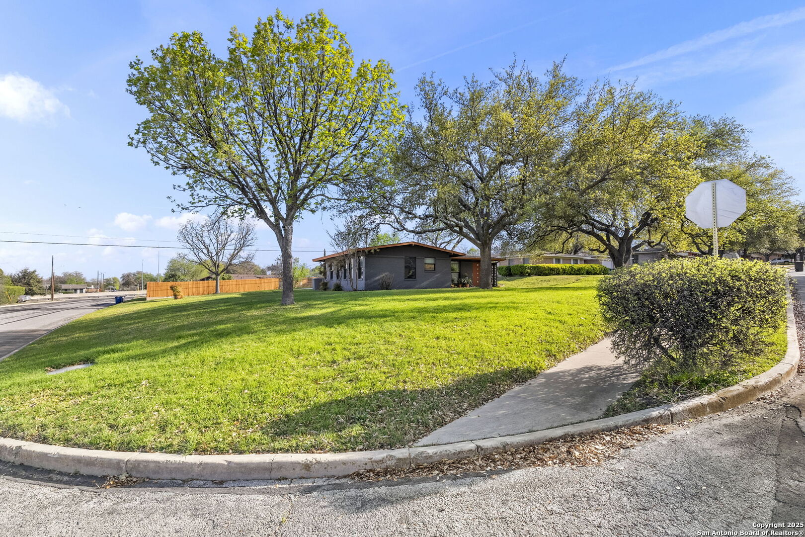 130 Northaven Dr.
