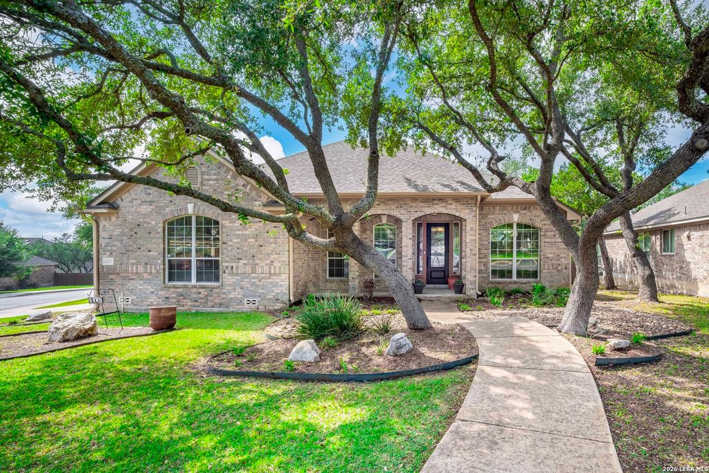 Photo of 2003 Laurel Park, San Antonio, TX 78260 (MLS # 1961746)