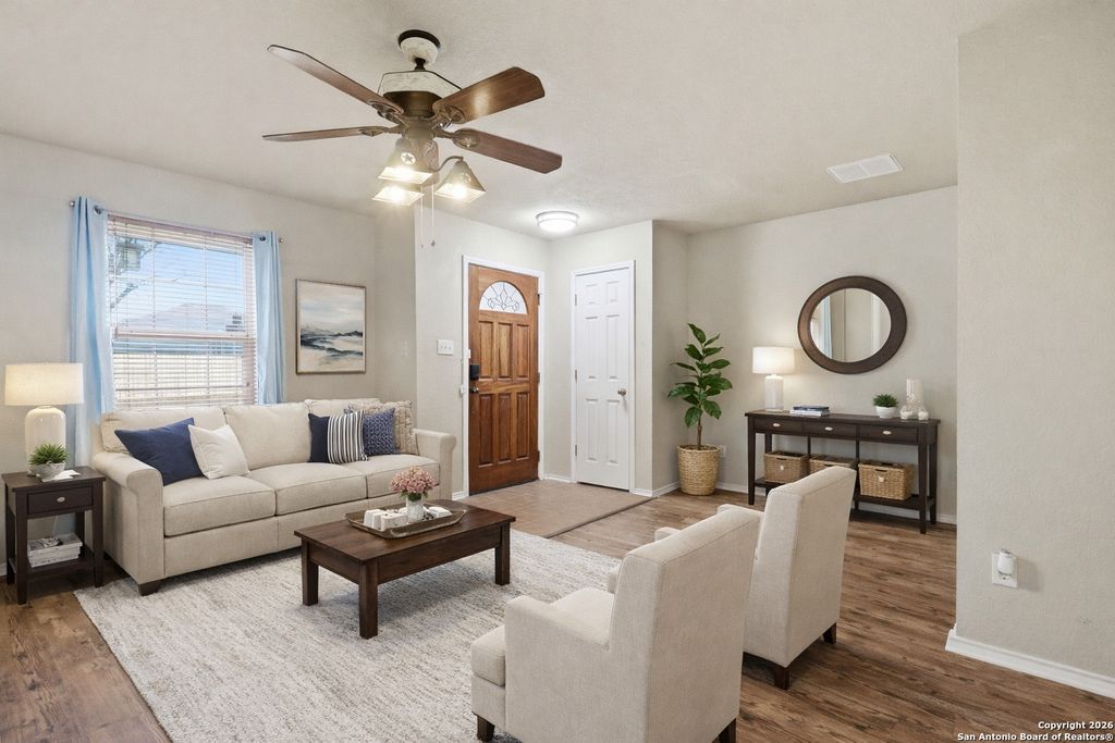 Photo of 9814 Copper Rose, Converse, TX 78109 (MLS # 1934356)