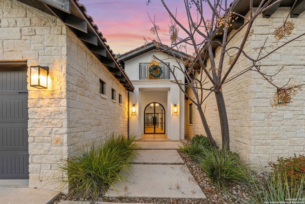 Photo of 7107 Bella Bluff, San Antonio, TX 78256 (MLS # 1929471)