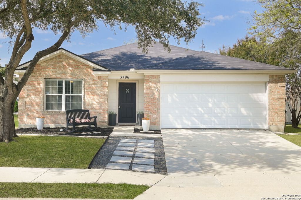 Photo of 3796 Pebble Beach, Cibolo, TX 78108 (MLS # 1898546)