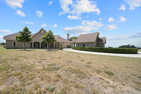 A home in Natalia