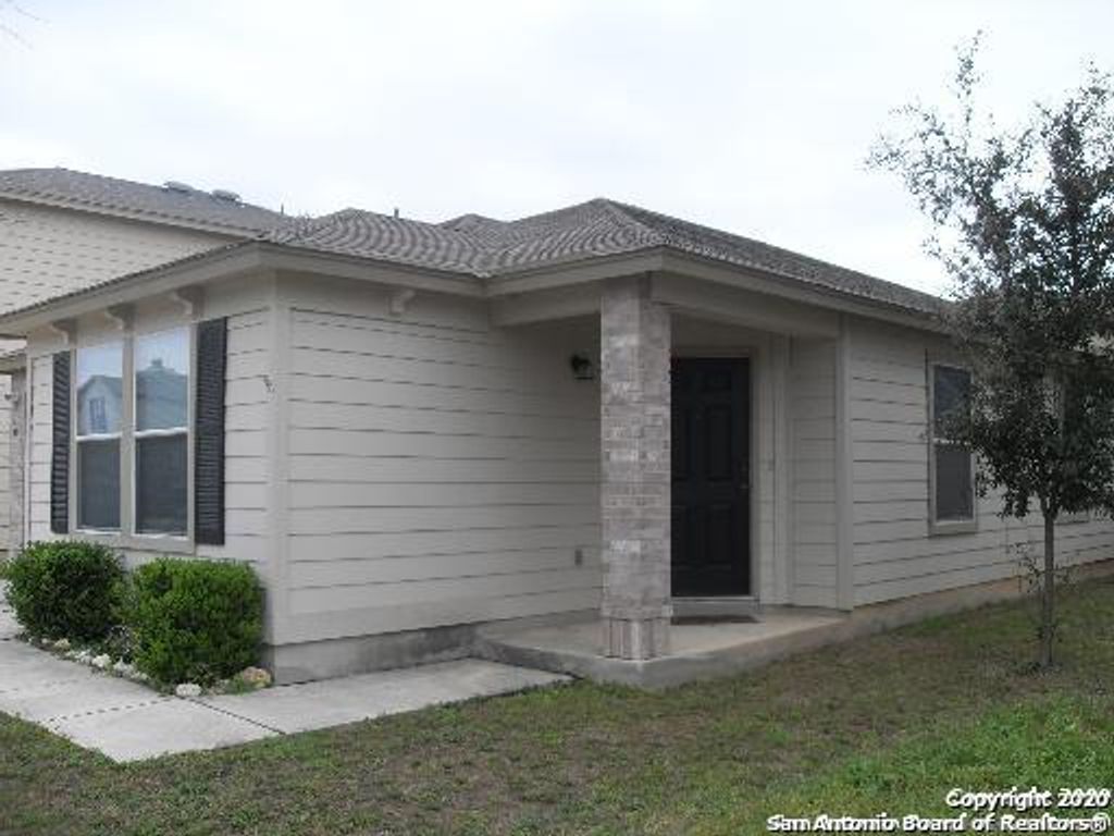 Photo of 146 ADELAIDE OAKS, San Antonio, TX 78249 (MLS # 1921268)