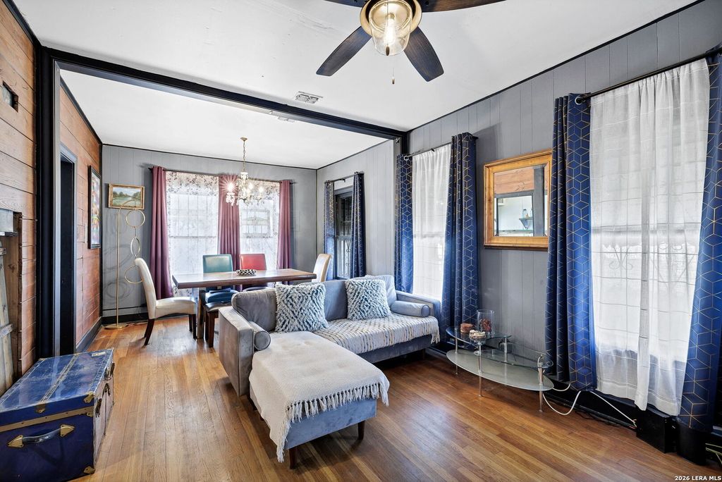 Photo of 122 Hoover, San Antonio, TX 78225 (MLS # 1942422)