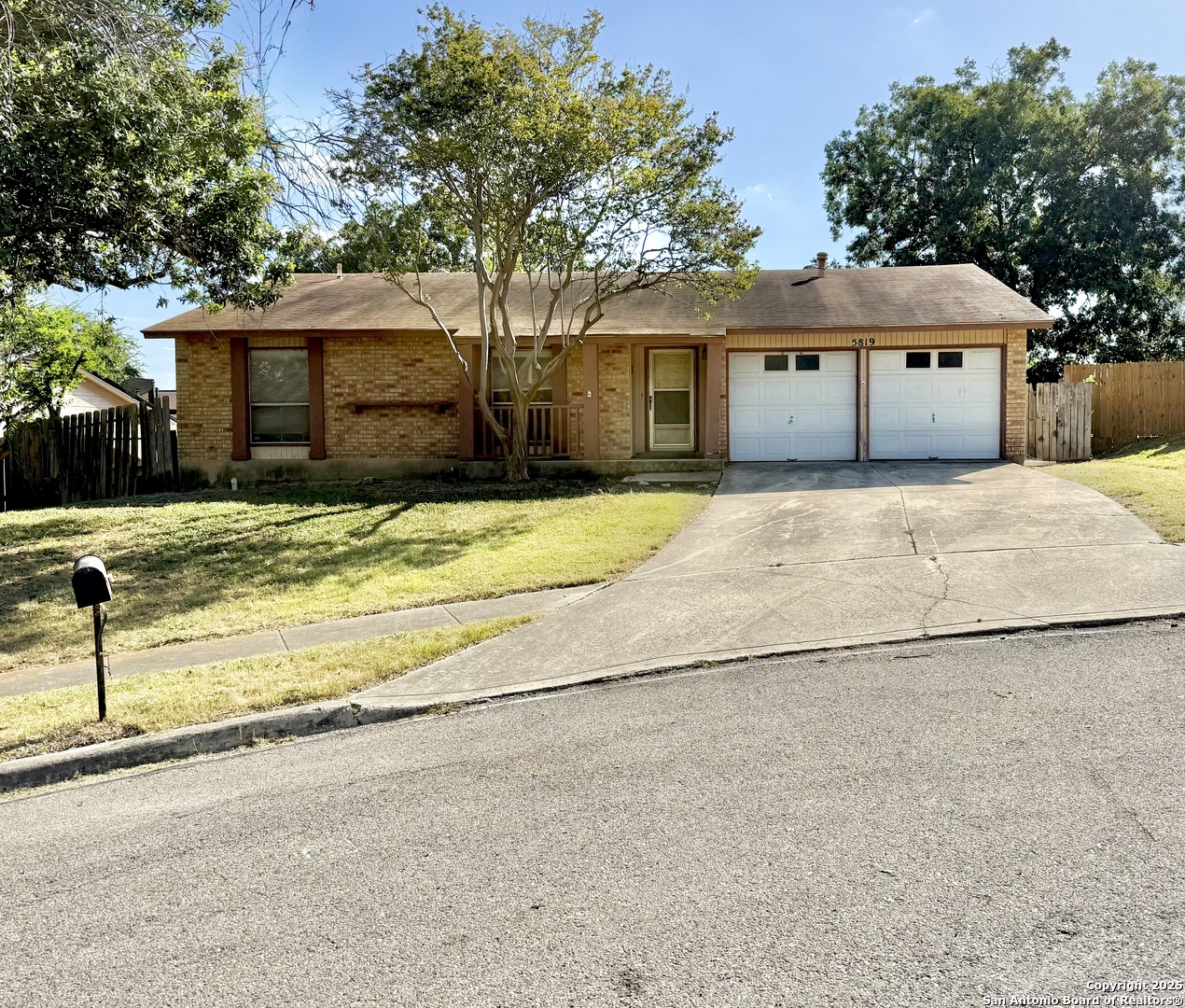 5819 Champions Hill Dr.