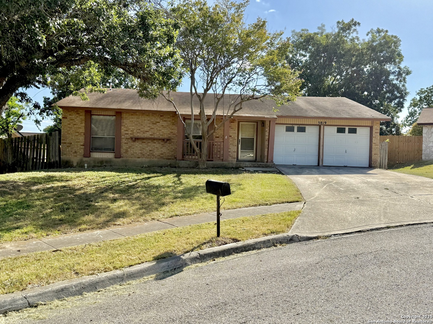 5819 Champions Hill Dr.