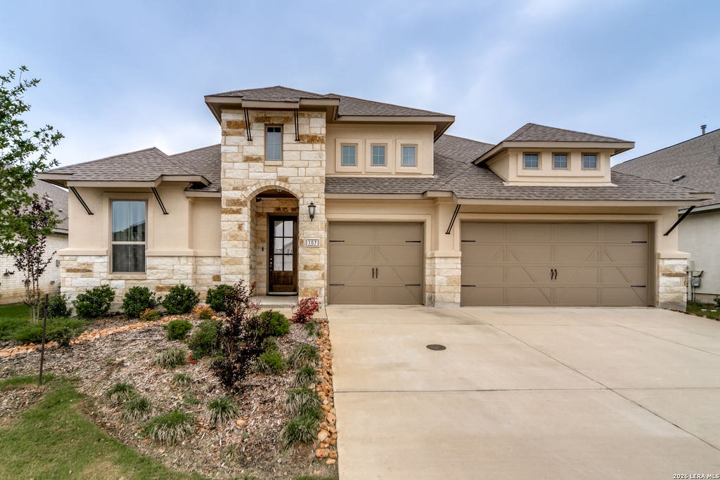 Photo of 107 Valencia, Boerne, TX 78006 (MLS # 1962547)