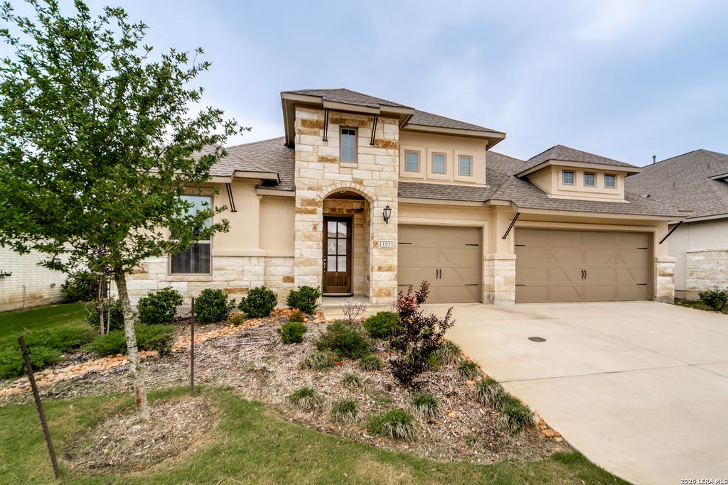 Photo of 107 Valencia, Boerne, TX 78006 (MLS # 1962547)