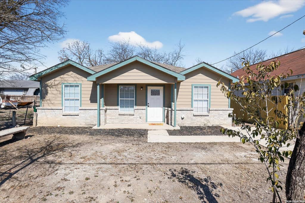 Photo of 1349 Rivas St, San Antonio, TX 78207 (MLS # 1924394)