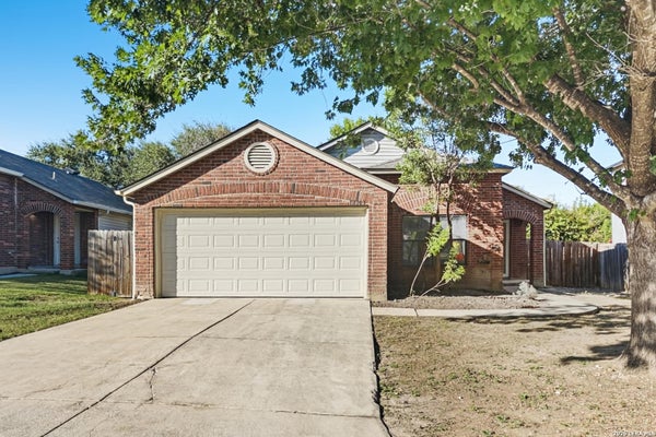 10303 SILVERBROOK PL, SAN ANTONIO, TX 78254 - Image ec4d0e801a85ccebbda323f2a9a93785/2732217425