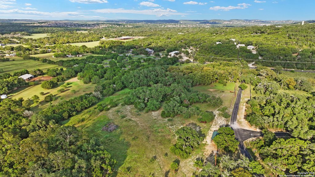 Photo of 24209 Scenic Loop, San Antonio, TX 78255 (MLS # 1915952)